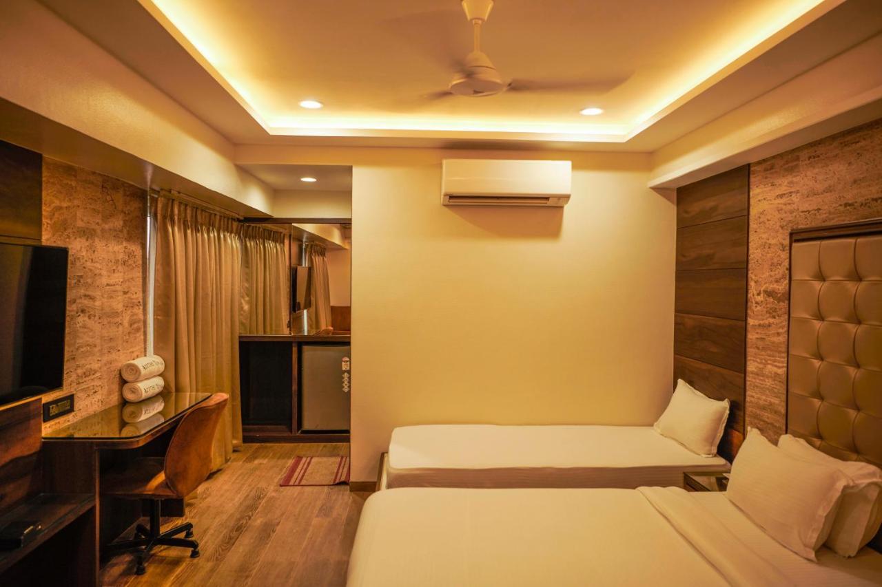 The Atithi Niwas Hotel Indore Exterior foto